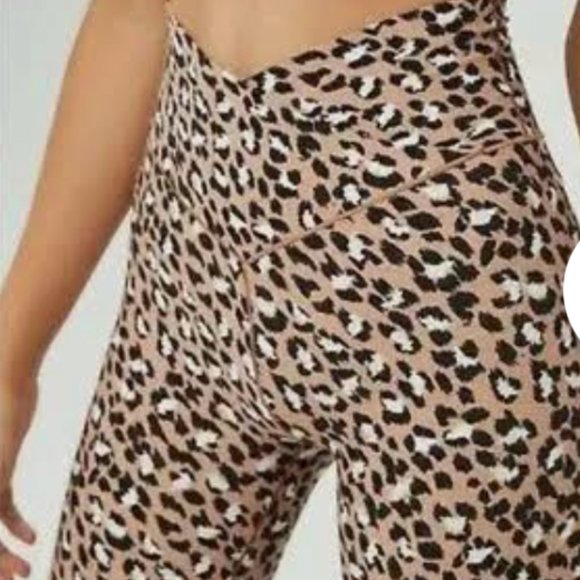 Aerie OFFLINE Leopard Print 3/4 Leggings Size Small - Picture 2 of 5